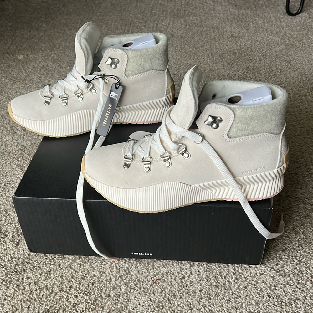 Out N About III Conquest WP Sorel Boots